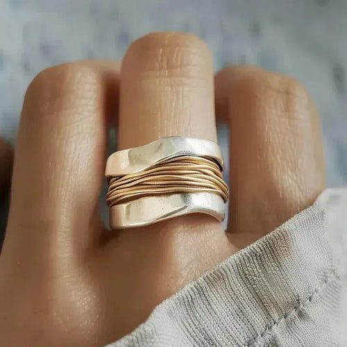 Anillo Adèle | En Plata con Hilo Dorado