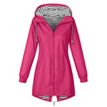 MAISON CHÉRIE | Impermeable largo con capucha y forro a rayas para mujer casual