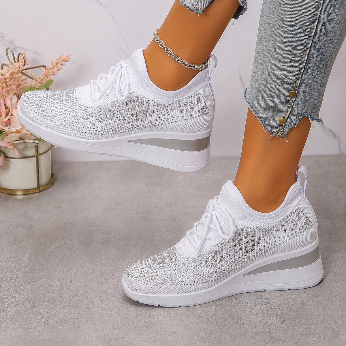 MAISON CHÉRIE | Zapatillas mujer con cuña y detalles brillantes
