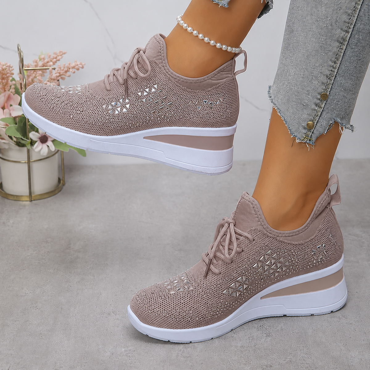MAISON CHÉRIE | Zapatillas mujer con cuña y detalles brillantes