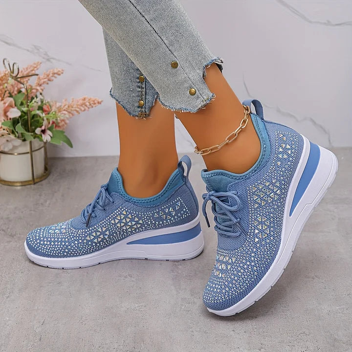 MAISON CHÉRIE | Zapatillas mujer con cuña y detalles brillantes