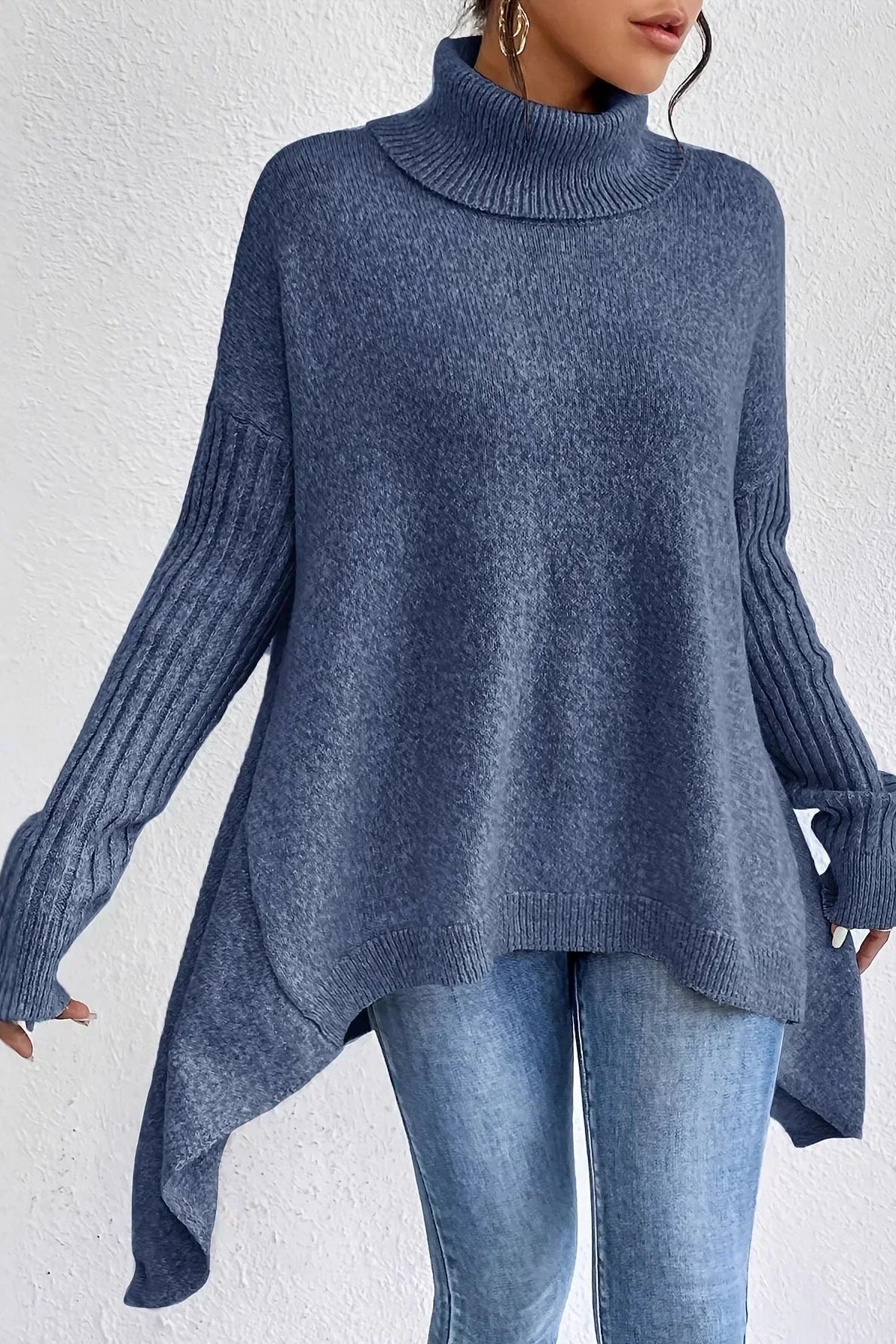 MAISON CHÉRIE | Suéter oversize de mujer con cuello alto y dobladillo asimétrico