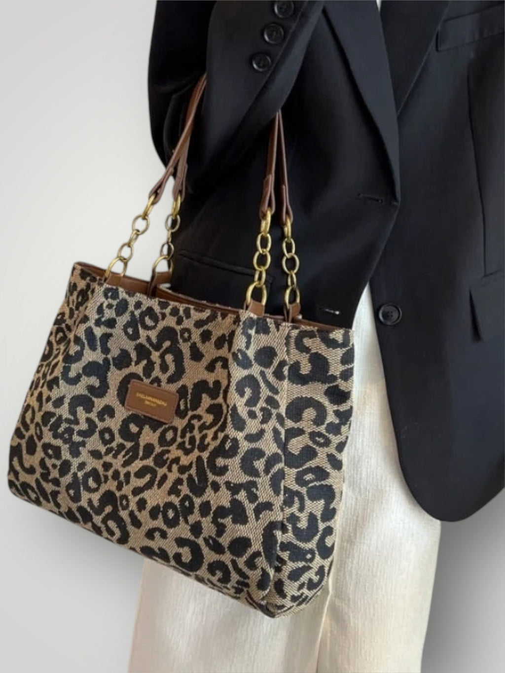 MAISON CHÉRIE | Bolso bandolera con estampado de leopardo