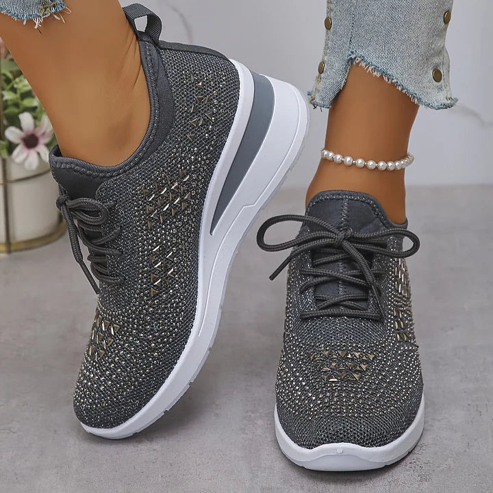 MAISON CHÉRIE | Zapatillas mujer con cuña y detalles brillantes