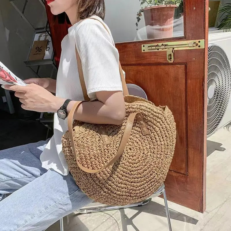 MAISON CHÉRIE | Bolso Redondo de Rafia Tejida Estilo Bohemio