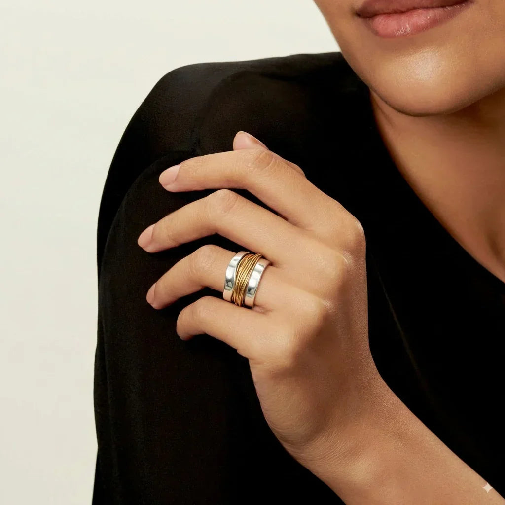 MAISON CHÉRIE | Anillo en plata con hilo dorado